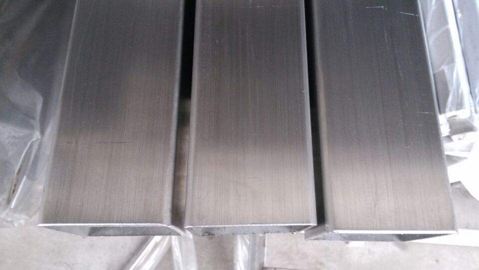 304不銹鋼工業(yè)方管